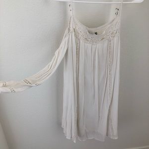 Fall 🍂 Lauren Conrad Off shoulder Dress